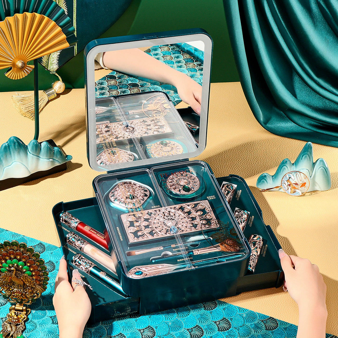 Phoenix Charm Limited-Edition Beauty Gift Box with Mirror – Mellow Cos